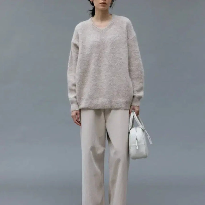 [BUNJANG] Necessary Alpaca V-neck Knit Sweater / 네세서리 알파카 브이넥 니트