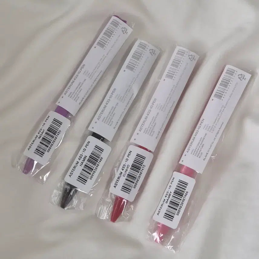 [BUNJANG] PLAVE Official Cafe Ballpoint Pen Set / (미개봉)플레이브 십카페 볼펜 4개 일괄
