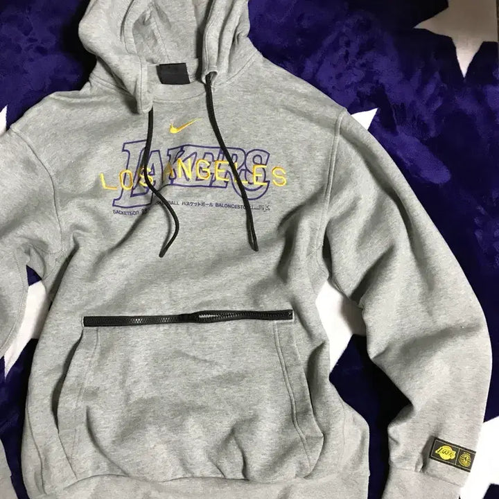 [SOLD OUT] 새상품 나이키 NBA 정품 레이커스 후드티 그레이 지퍼 후드집업 스우시