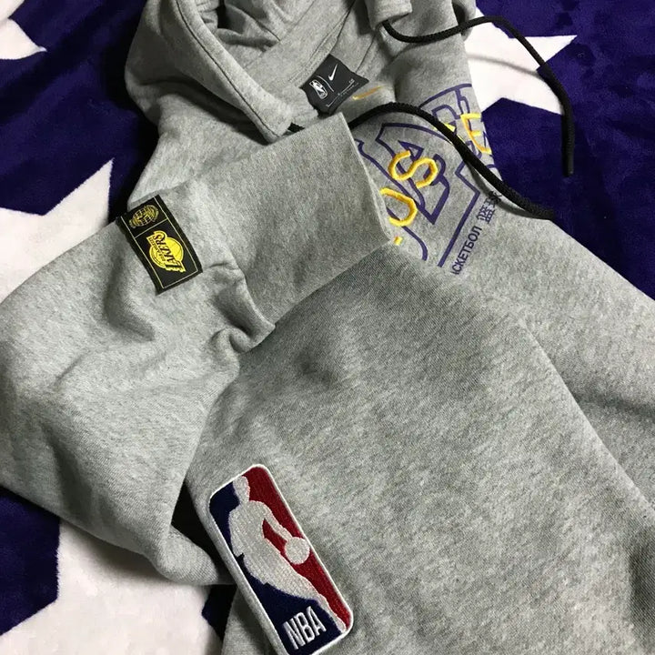 [SOLD OUT] 새상품 나이키 NBA 정품 레이커스 후드티 그레이 지퍼 후드집업 스우시
