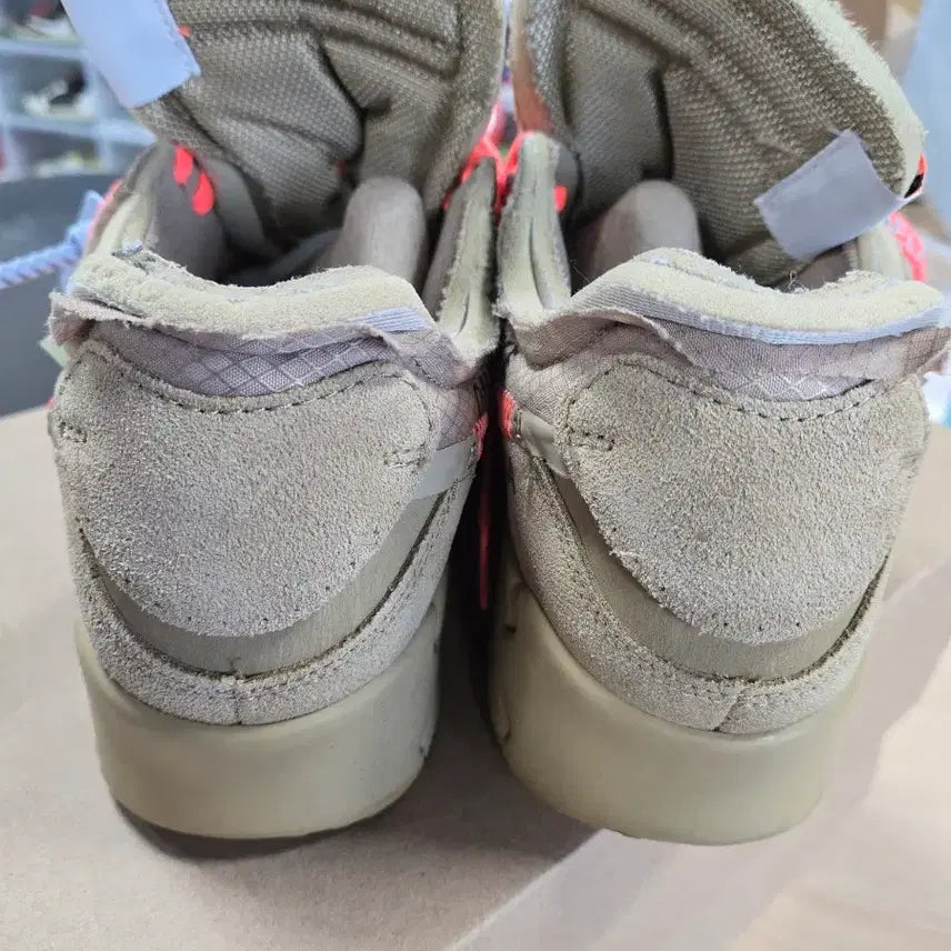 [BUNJANG] Nike Off-White Air Max 90 Desert Ore Sneakers / 나이키 오프화이트 에어맥스 90 데저트오어 275