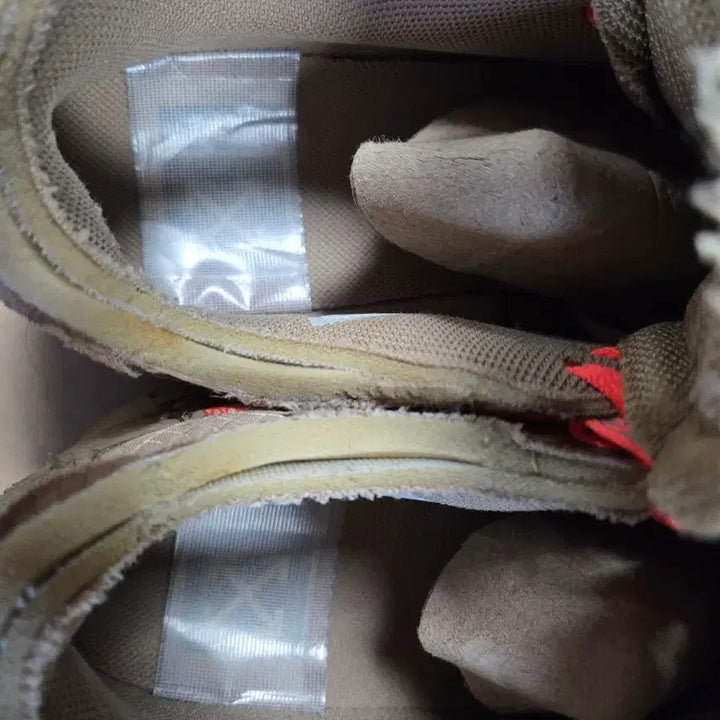 [BUNJANG] Nike Off-White Air Max 90 Desert Ore Sneakers / 나이키 오프화이트 에어맥스 90 데저트오어 275