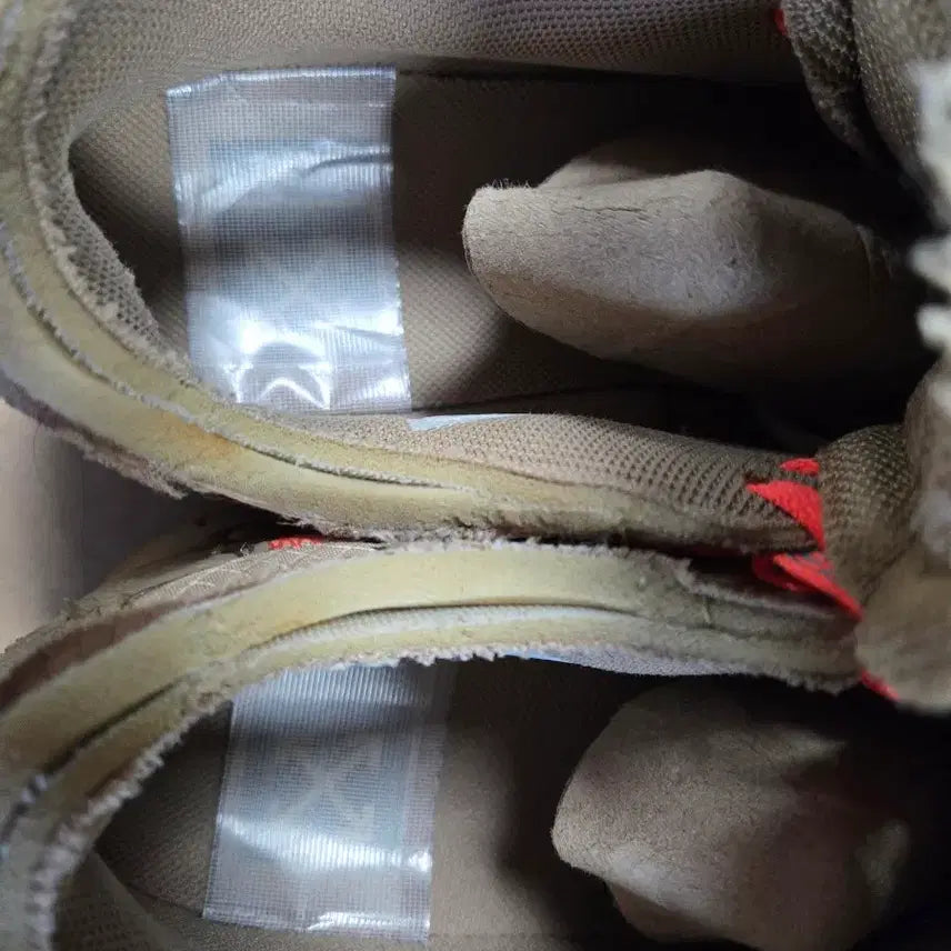 [BUNJANG] Nike Off-White Air Max 90 Desert Ore Sneakers / 나이키 오프화이트 에어맥스 90 데저트오어 275