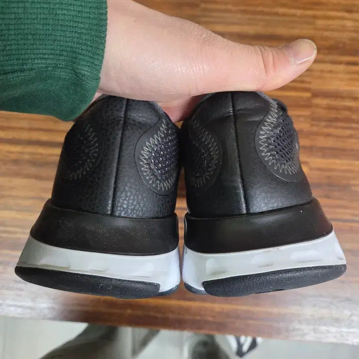 [BUNJANG] Nike Renew Run Sneakers 255mm / 나이키 리뉴 런 러닝화 스니커즈 255