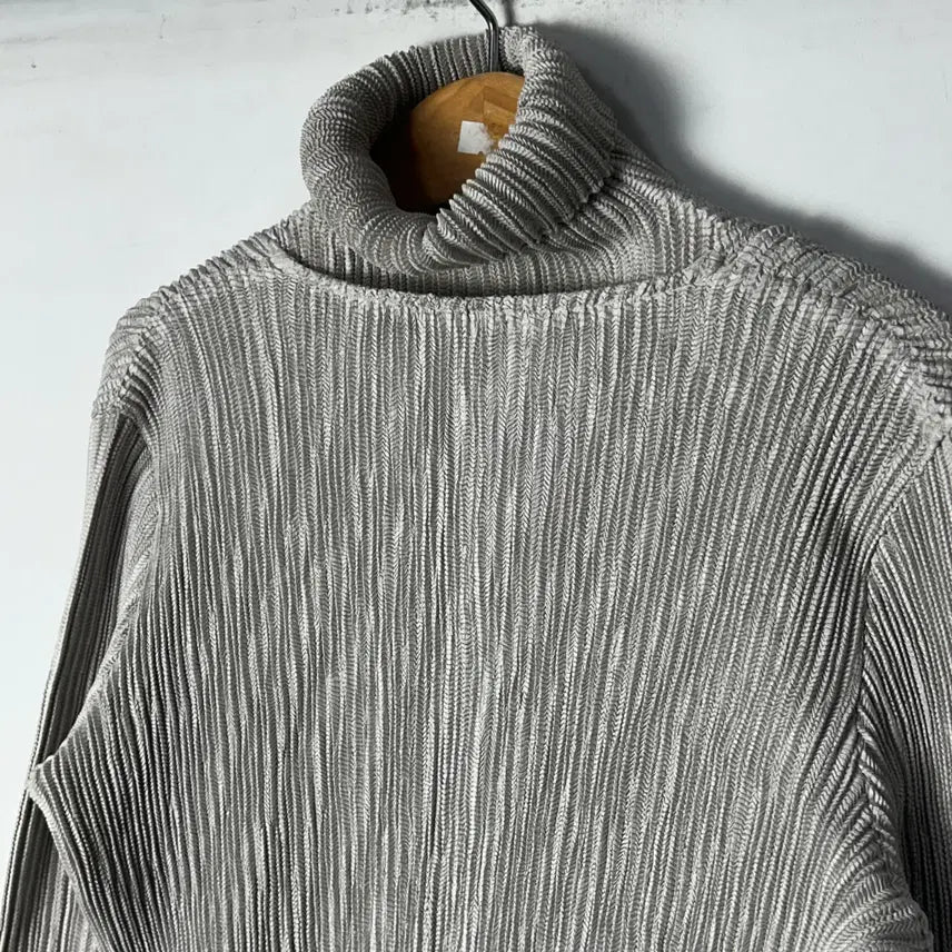 [SOLD OUT] [SPECCHIO] 스피치오 플리츠 슬리브리스 가디건 세트