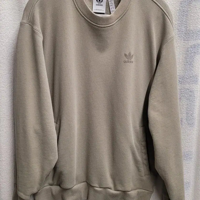 [BUNJANG] Adidas Khaki Crewneck Sweatshirt / 아디다스 맨투맨 티셔츠 카키색