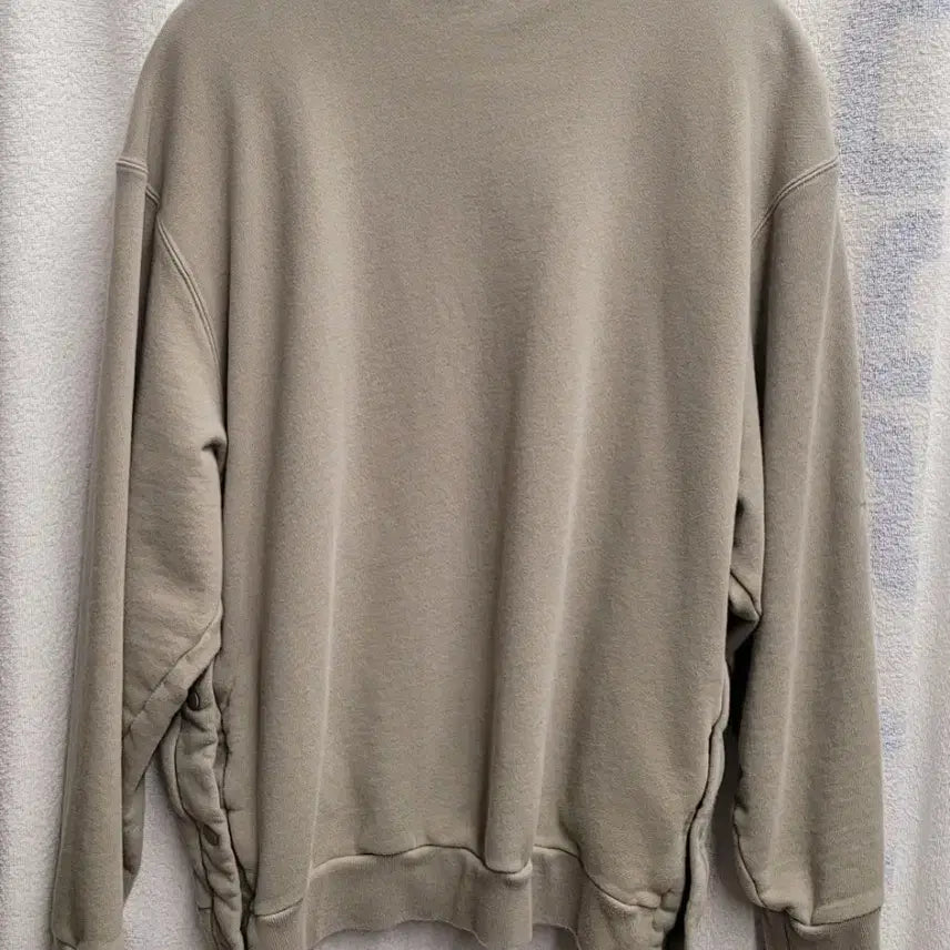 [BUNJANG] Adidas Khaki Crewneck Sweatshirt / 아디다스 맨투맨 티셔츠 카키색