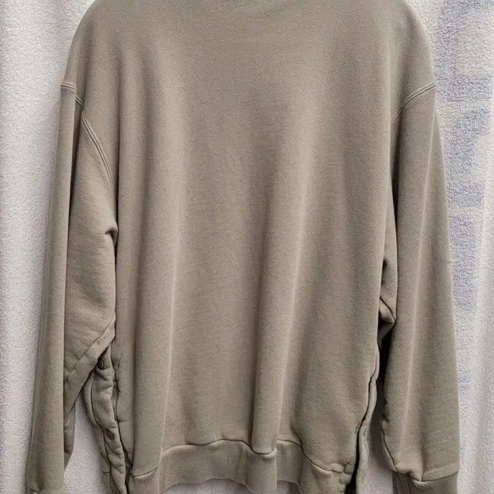 [BUNJANG] Adidas Khaki Crewneck Sweatshirt / 아디다스 맨투맨 티셔츠 카키색