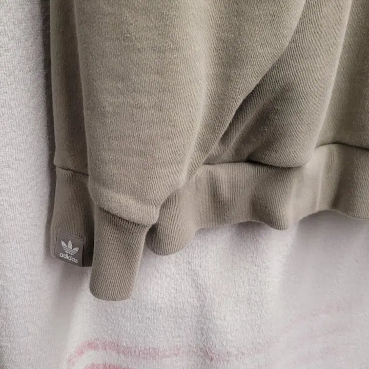[BUNJANG] Adidas Khaki Crewneck Sweatshirt / 아디다스 맨투맨 티셔츠 카키색