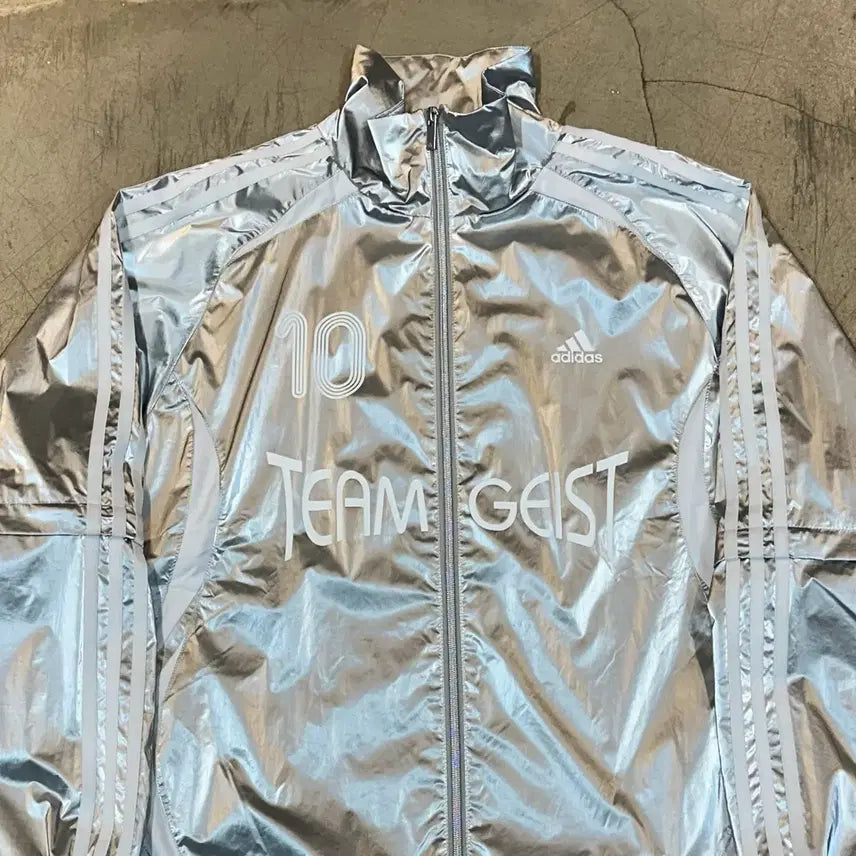 [BUNJANG] Adidas Adilenium Season 4 Silver Track Top / L 아디다스 아딜레니움 시즌 4 실버 트랙탑