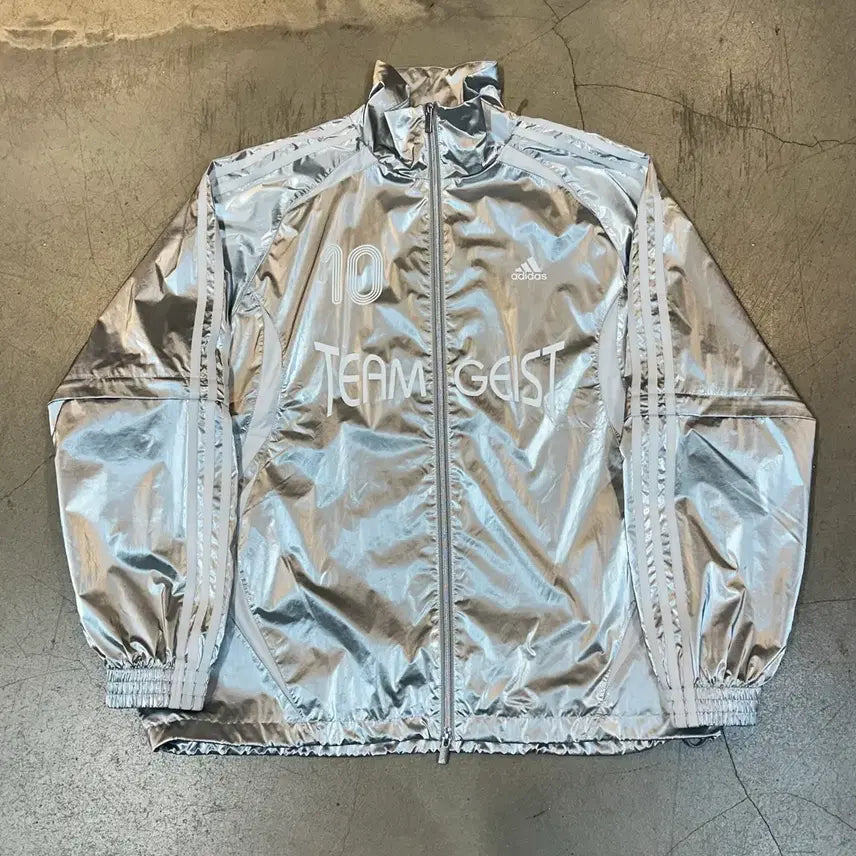 [BUNJANG] Adidas Adilenium Season 4 Silver Track Top / L 아디다스 아딜레니움 시즌 4 실버 트랙탑