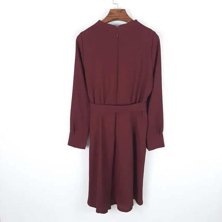 [BUNJANG] Ebuva Belted Neck Point Dress / 에부바 넥포인트 벨티드 원피스