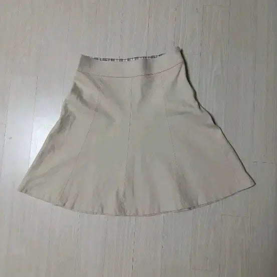 [BUNJANG] Burberry Beige A-Line Midi Skirt / 정품 버버리 베이지 A라인 스커트