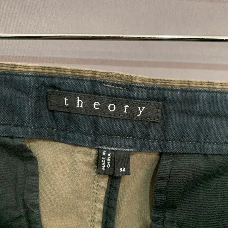 [BUNJANG] Theory 32-Inch Rafi Dolsk Spun Corduroy Pants / 32인치 THEORY 띠어리 라피 돌스크 스판 코듀로이 팬츠 골덴 바지