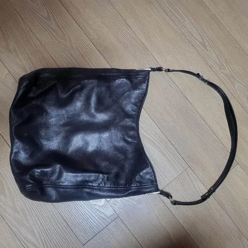 [BUNJANG] Loeffler Randall Black Leather Shoulder Bag / 로플러랜달 블랙 가죽 숄더백