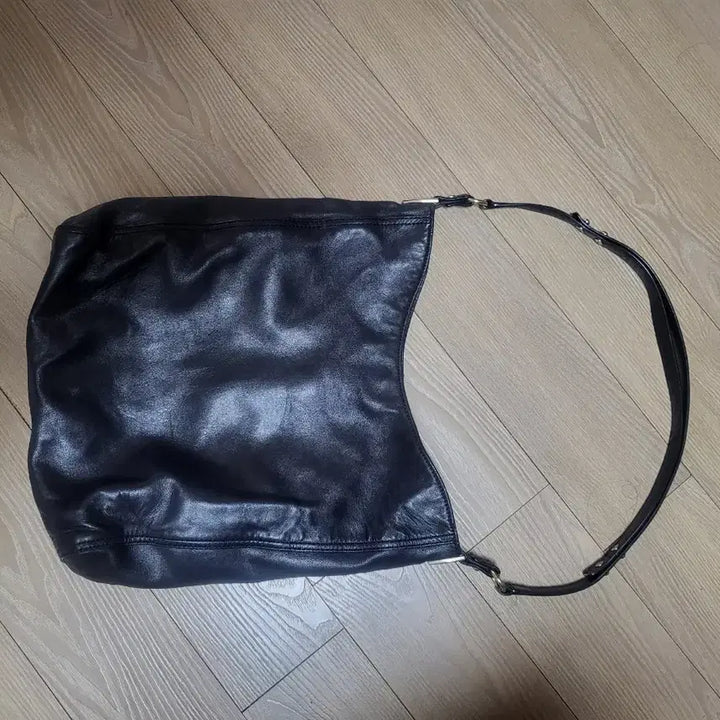 [BUNJANG] Loeffler Randall Black Leather Shoulder Bag / 로플러랜달 블랙 가죽 숄더백