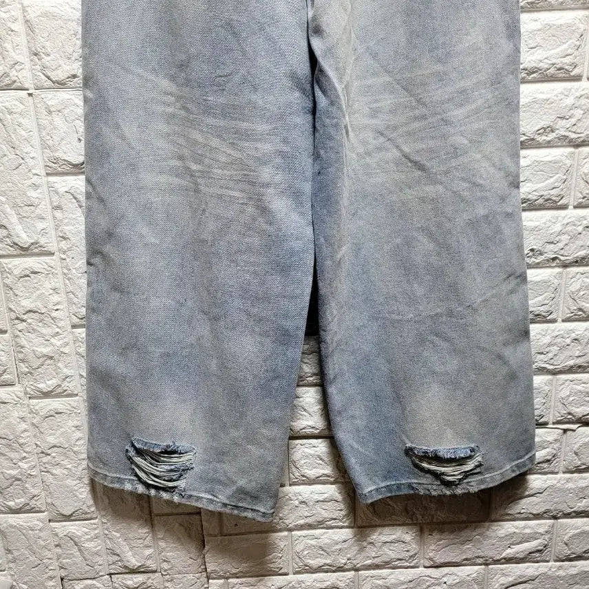 [SOLD OUT] 연청 데미지 하이웨스트 와이드 데님 팬츠
