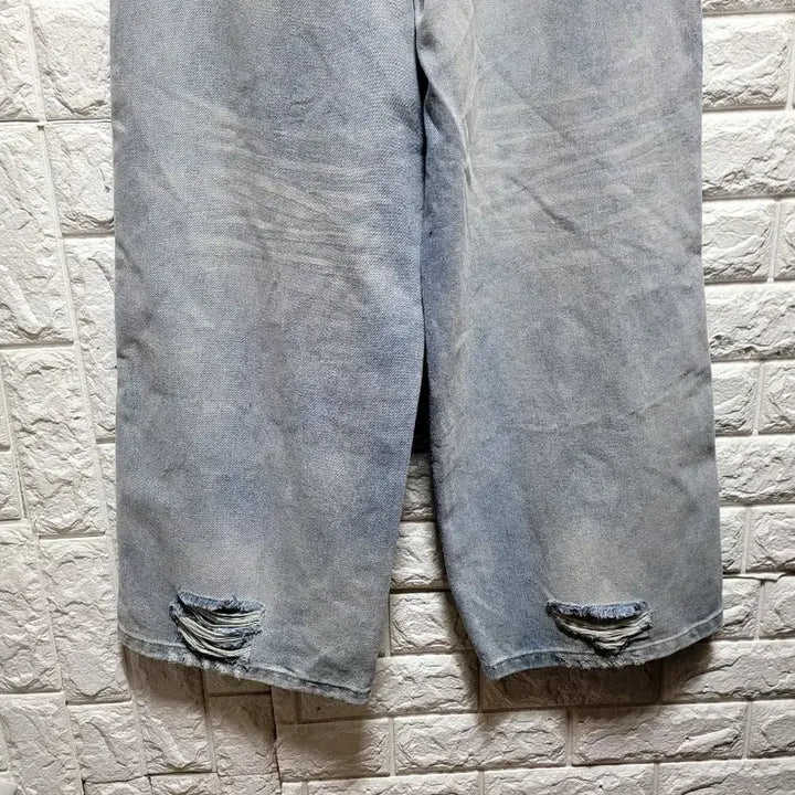[SOLD OUT] 연청 데미지 하이웨스트 와이드 데님 팬츠