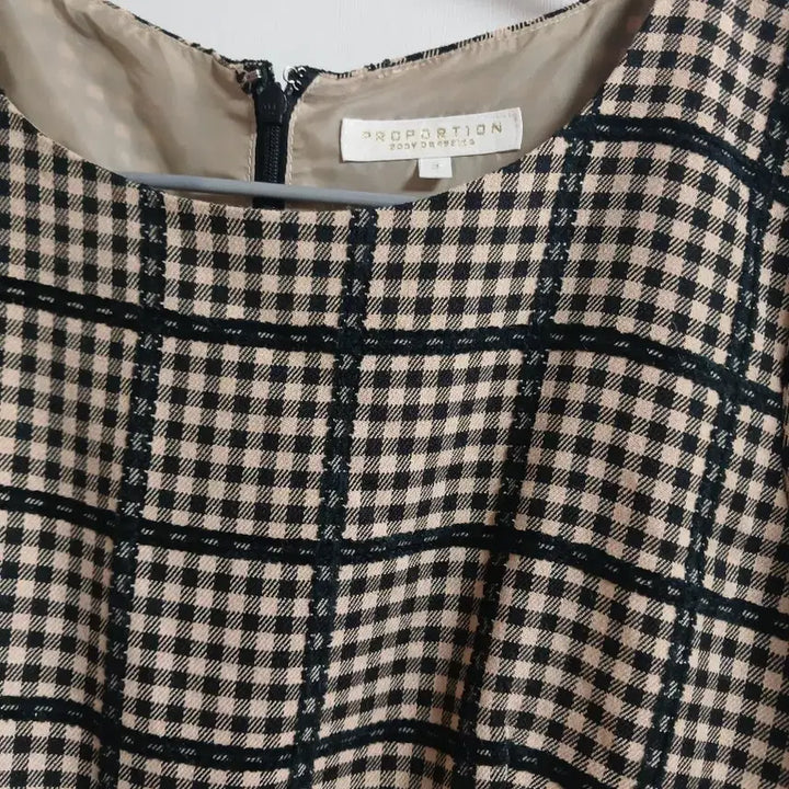 [SOLD OUT] TOCCO-LECTION 체크 플레어 원피스