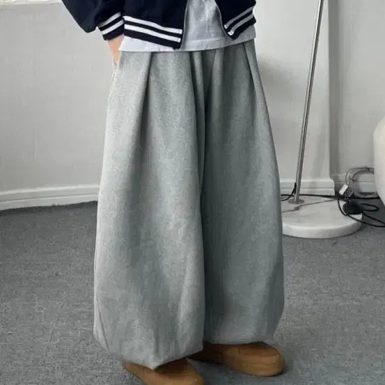 [BUNJANG] Cood Wide Balloon Sweatpants / 핀턱 와이드 벌룬 스웻팬츠