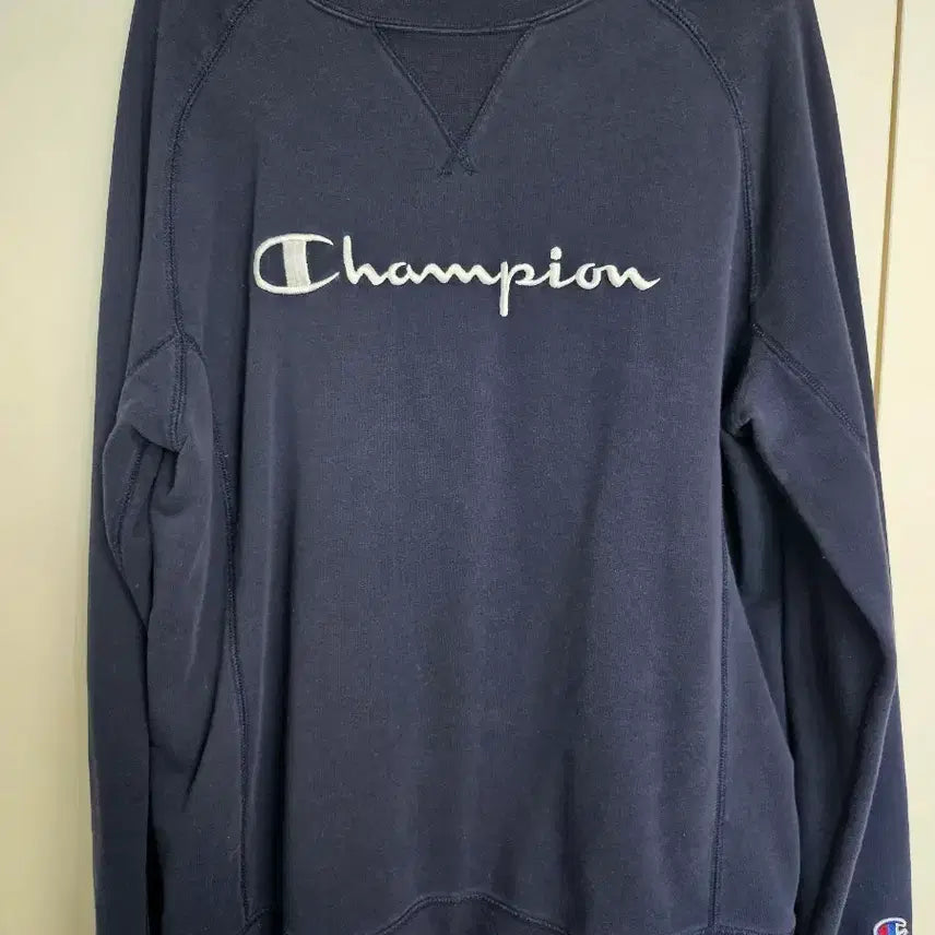 [BUNJANG] Champion Navy Logo Sweatshirt / 챔피온 네이비 로고 맨투맨 티셔츠