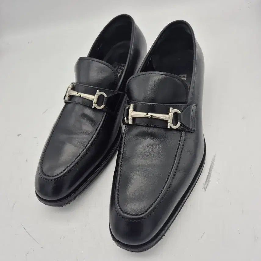 [BUNJANG] Ferragamo Gancini Loafers Men&