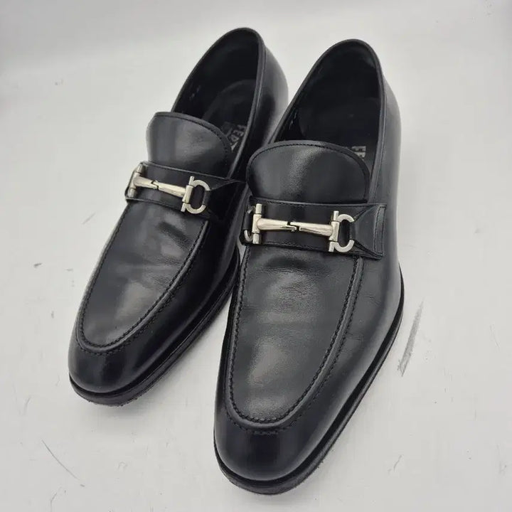 [BUNJANG] Ferragamo Gancini Loafers Men&