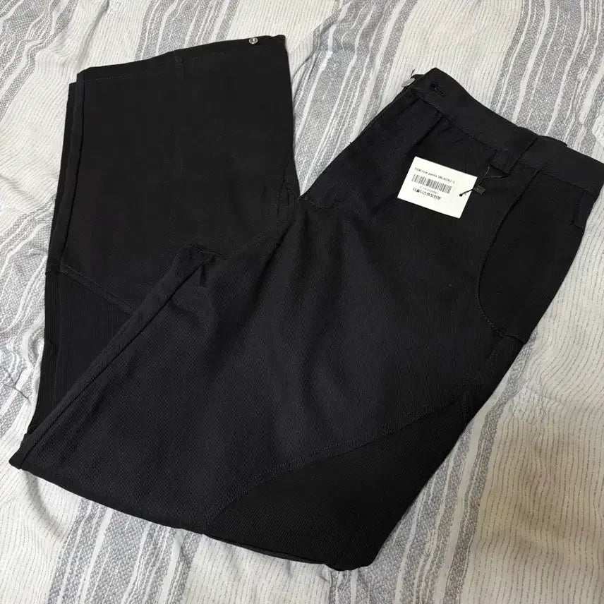 [SOLD OUT] (L, 새상품) 더콜디스트모먼트 TCM line pants 블랙