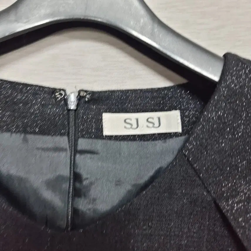 [BUNJANG] SJSJ Satin Spring/Autumn Dress / ㅡSJSJ 새틴 봄가을 원피스 여 슬림55 ㅡ0317