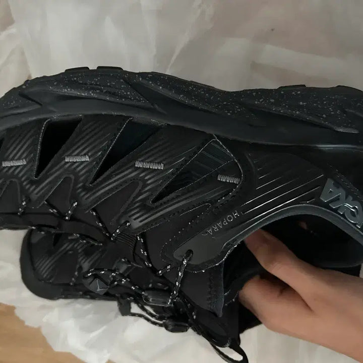 [BUNJANG] Hoka Hopara 260 Shoes / 호카호파라 260