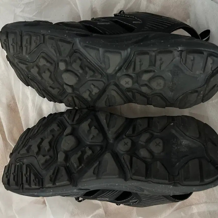 [BUNJANG] Hoka Hopara 260 Shoes / 호카호파라 260