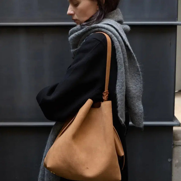 [BUNJANG] AMAG Monad Large Suede Bag / [새제품] AMAG 에임에이지 모나드 라지백