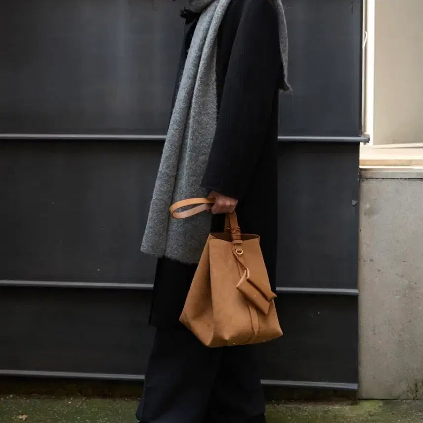 [BUNJANG] AMAG Monad Large Suede Bag / [새제품] AMAG 에임에이지 모나드 라지백