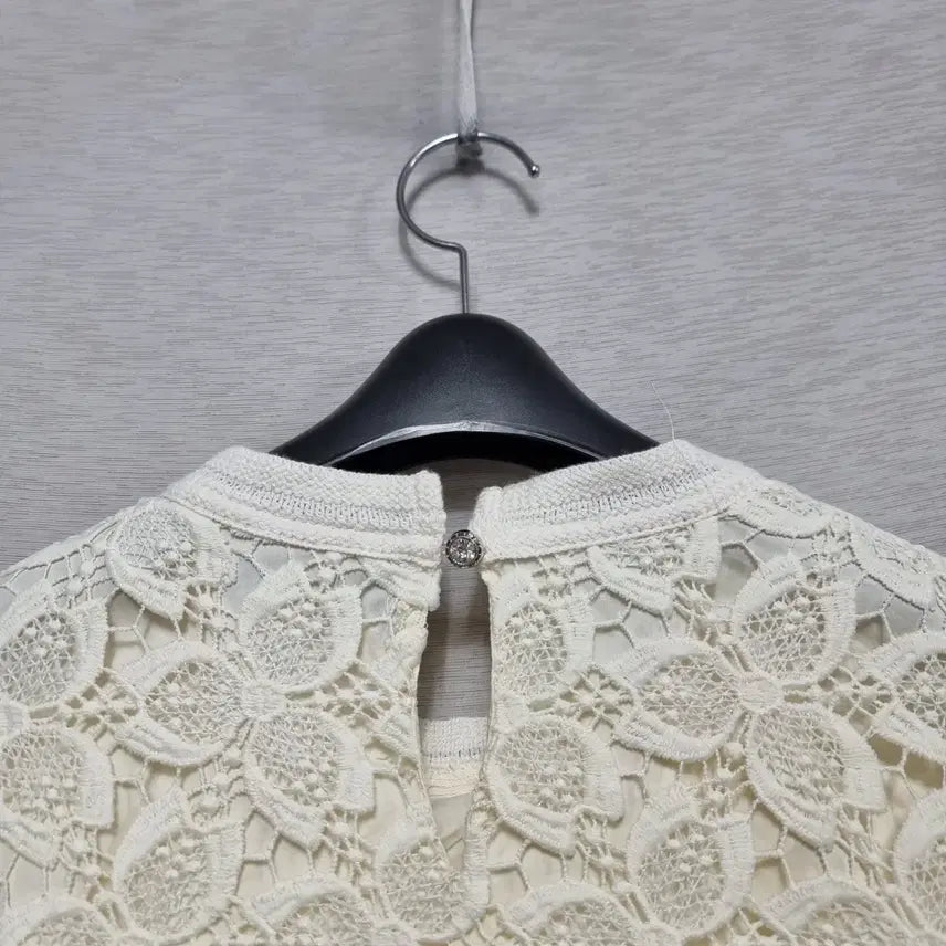 [BUNJANG] Anna Sui Lace Blouse (Women&