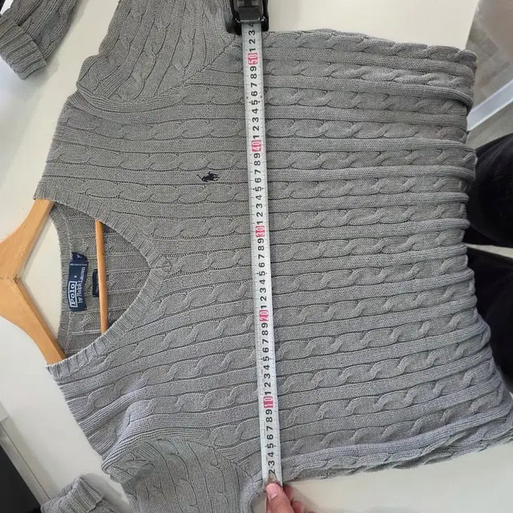 [BUNJANG] Polo Ralph Lauren Cable Knit V-Neck Sweater / 폴로 랄프로렌 브이넥 케이블 니트 그레이M