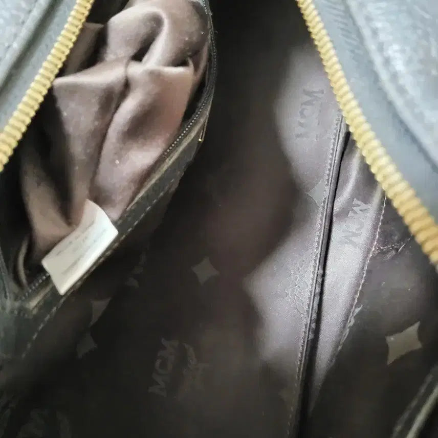 [BUNJANG] MCM Black Leather Bucket Bag / MCM 블랙 가죽 버킷백 성주택 있어요