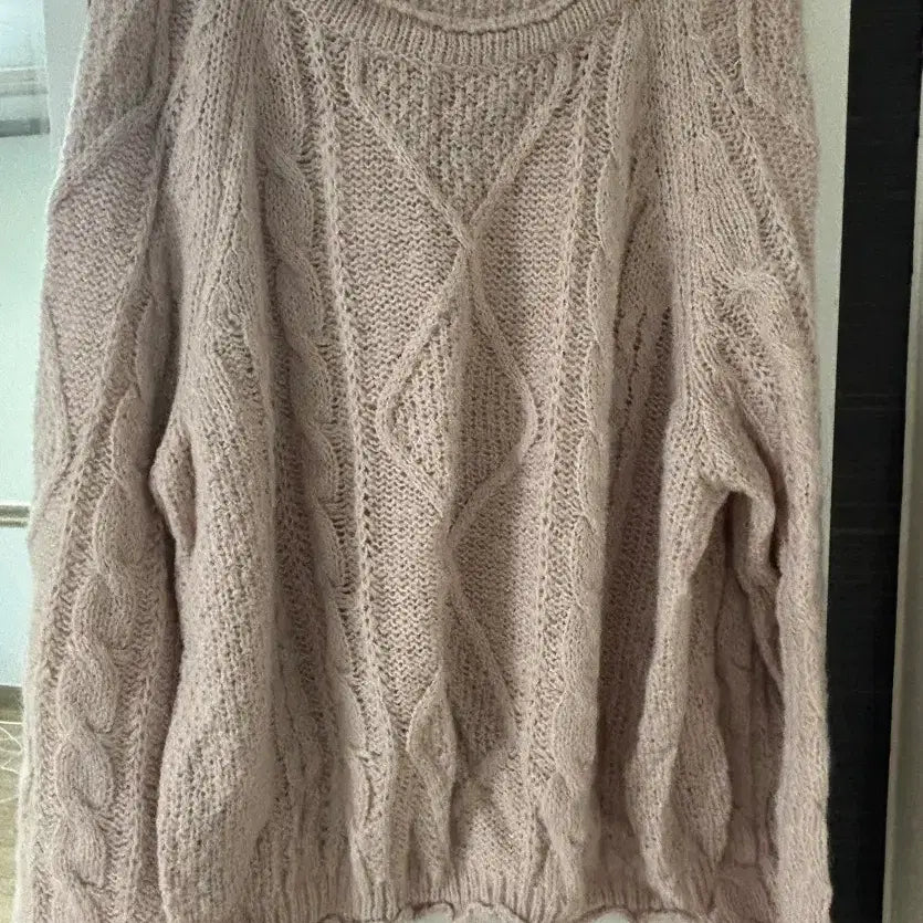 [BUNJANG] Jenio Teddy Cable Knit / 제니오 테디케이블니트