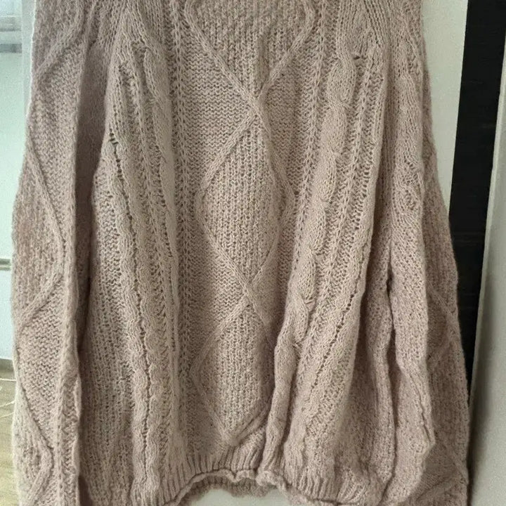 [BUNJANG] Jenio Teddy Cable Knit / 제니오 테디케이블니트
