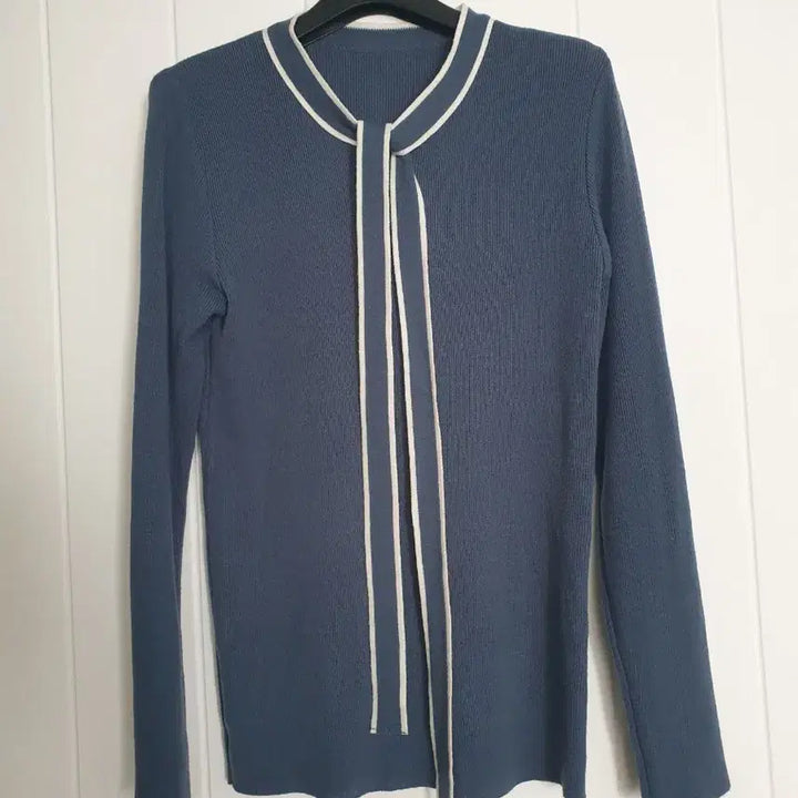 [BUNJANG] Blue Ribbon Point Knit Long Sleeve Top / (특가)블루 리본 포인트 니트 긴팔