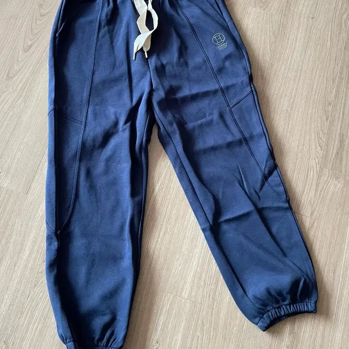 [SOLD OUT] (새제품) 네이비 스웻 조거 팬츠 (데일리 트레이닝)