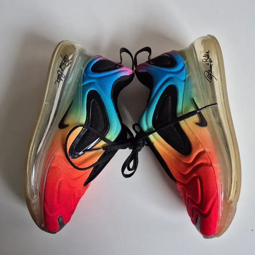 [BUNJANG] Nike Air Max 720 Rainbow Sneakers / 235)나이키 에어맥스 720 레인보우 운동화