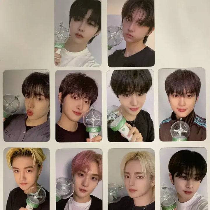 [BUNJANG] Fantasy Boys Official Lightstick Photocard Bundle Set / 판타지보이즈 응원봉 포카 세트