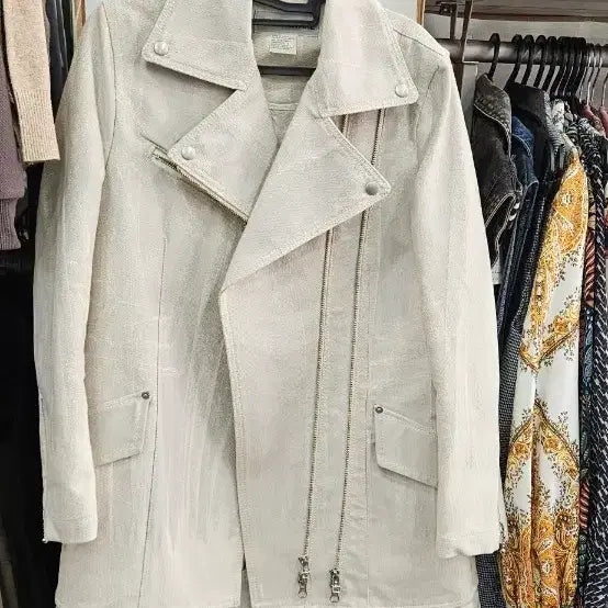 [BUNJANG] Issey Miyake Ivory Denim Coat / 이세이미야케 코트