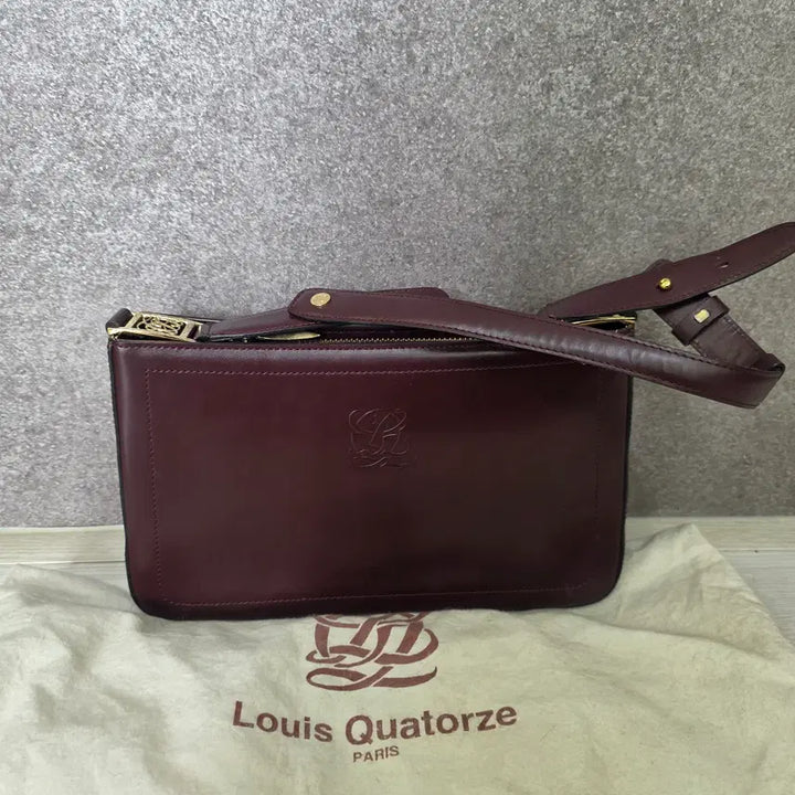 [BUNJANG] Louis Quatorze Burgundy Shoulder Crossbody Bag / 루이까또즈 숄더백 겸용 크로스백