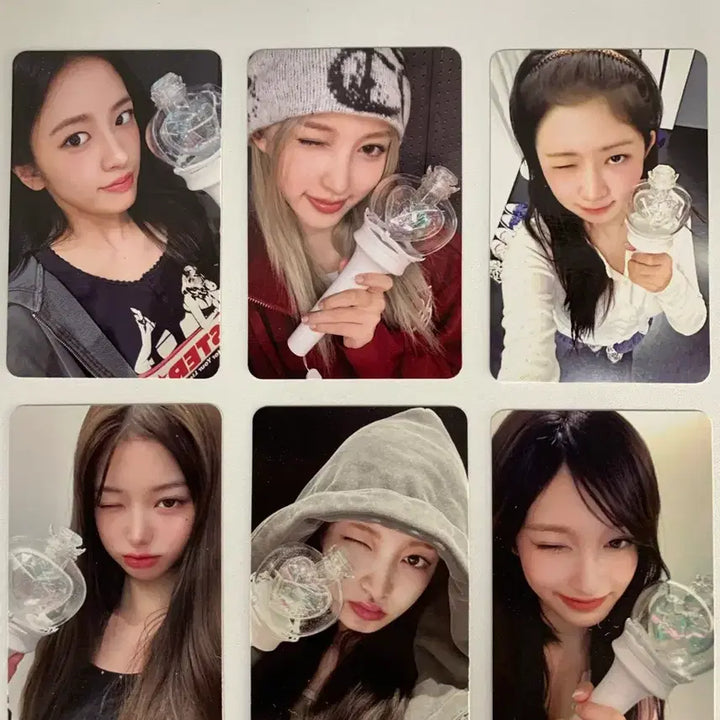 [SOLD OUT] [BUNJANG] IVE Official Lightstick Photocard Set / 아이브 응원봉 포카 세트