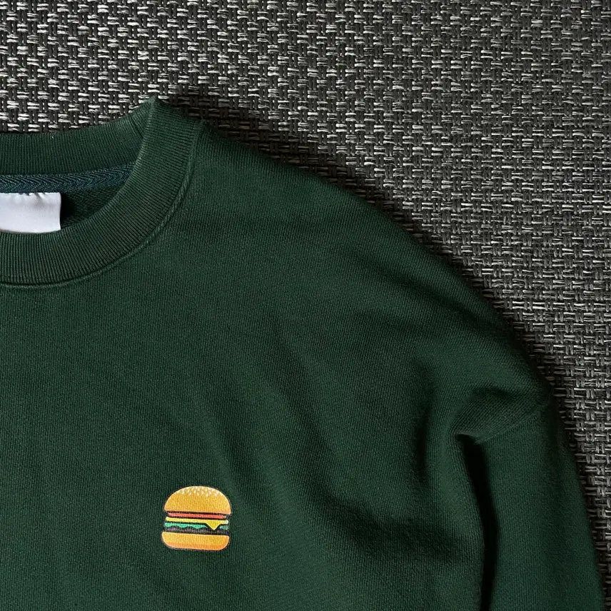 [BUNJANG] EGU Green Hamburger Printed Sweatshirt / EGU 그린 햄버거 프린팅 맨투맨 M