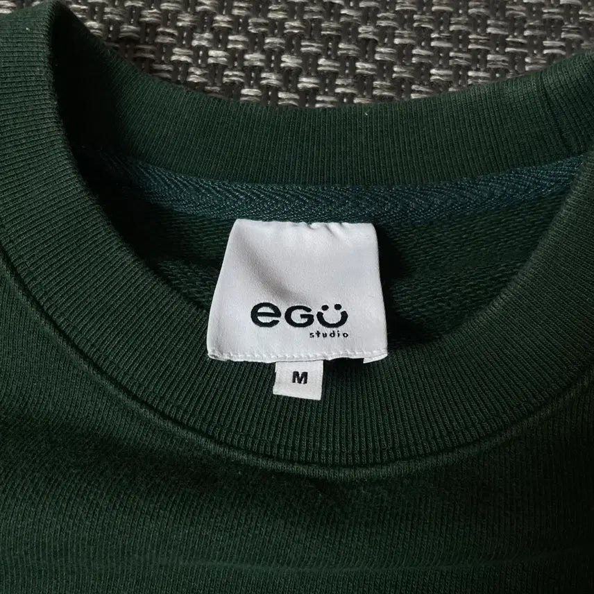 [BUNJANG] EGU Green Hamburger Printed Sweatshirt / EGU 그린 햄버거 프린팅 맨투맨 M
