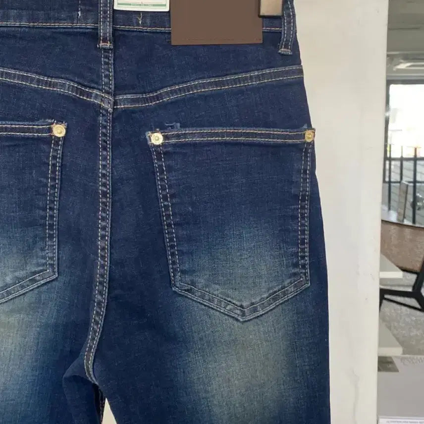 [BUNJANG] Mijemme Washing Bootcut Jeans / 미젬므 워싱 부츠컷