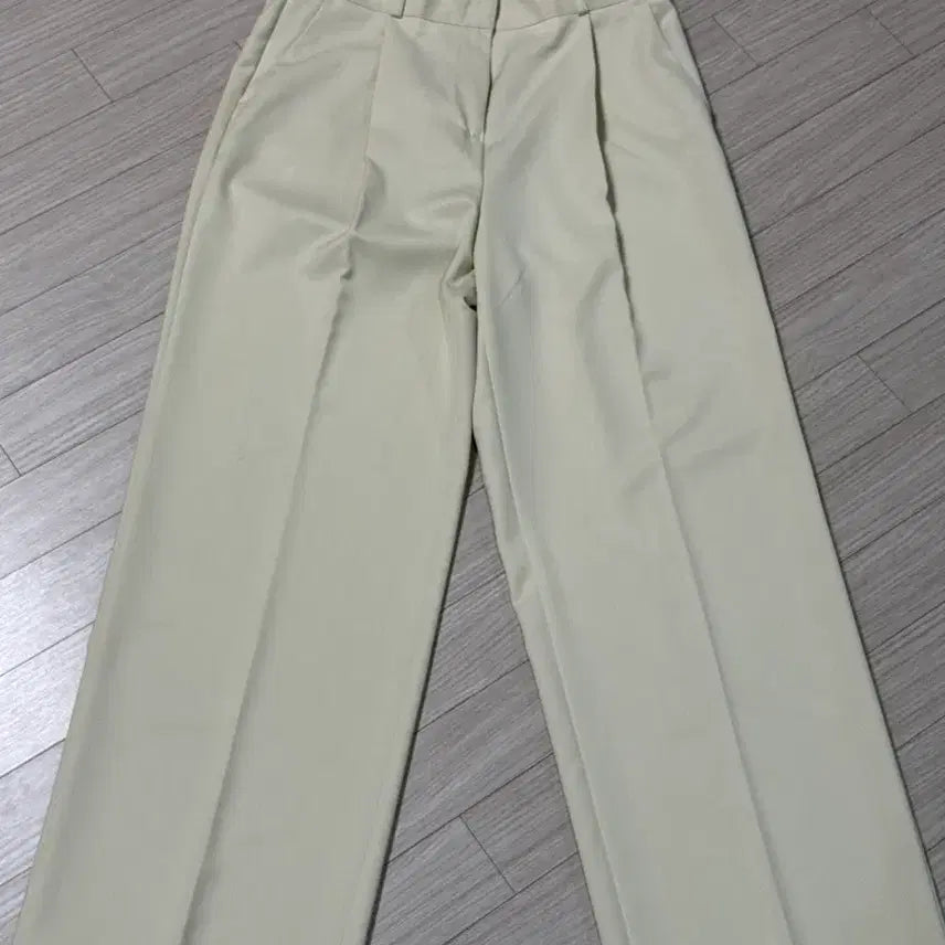 [BUNJANG] WLOG Summer Pleated Slacks Cream (Short L) / 원로그 썸머 핀턱슬랙스 크림 새상품 (short L)