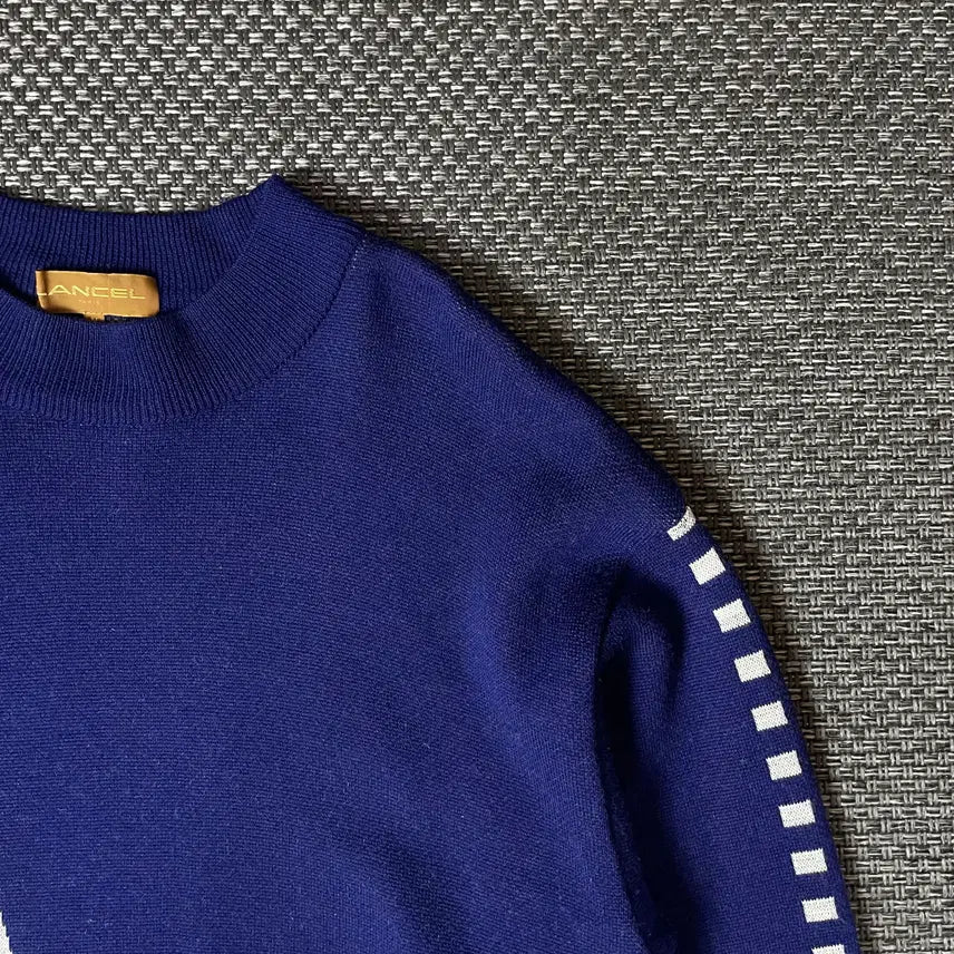 [BUNJANG] Lancel Blue Purple Yellow Jacquard Logo Knit Sweater M / 란셀 블루 퍼플 옐로우 자카드 로고 포인트 니트 M